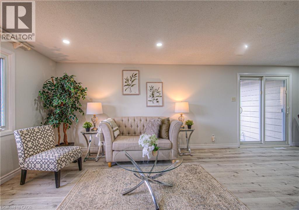 66 Harvest Court, Kitchener, Ontario  N2P 1T3 - Photo 5 - 40781286