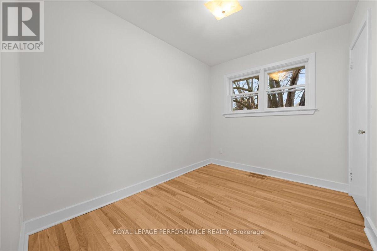 234 Knox Crescent, Ottawa, Ontario K1G 0K8 - Photo 20 - X12525068