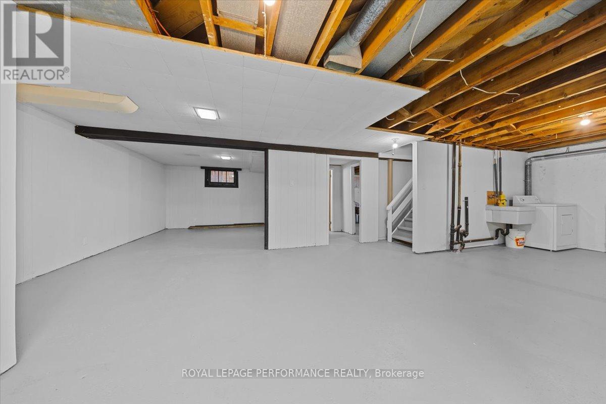 234 Knox Crescent, Ottawa, Ontario K1G 0K8 - Photo 26 - X12525068