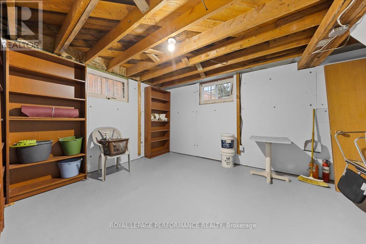 234 Knox Crescent, Ottawa, Ontario K1G 0K8 - Photo 27 - X12525068