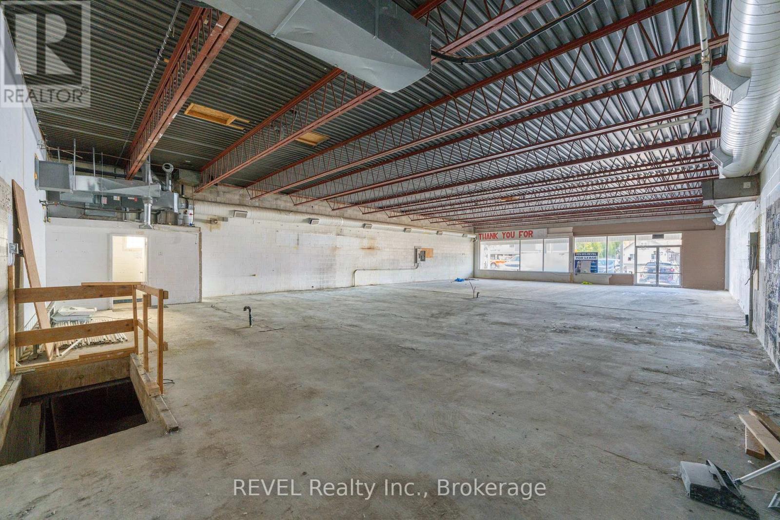 26 Pine Street, Thorold, Ontario  L2V 3L2 - Photo 13 - X12525066