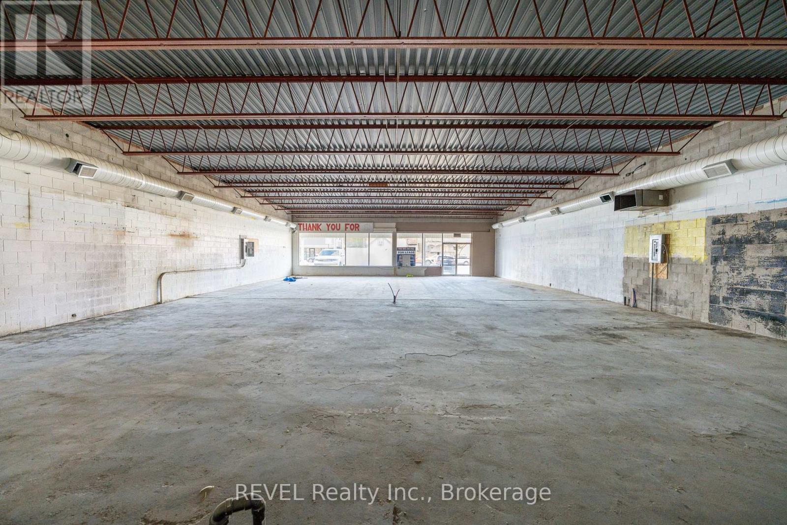 26 Pine Street, Thorold, Ontario  L2V 3L2 - Photo 14 - X12525066