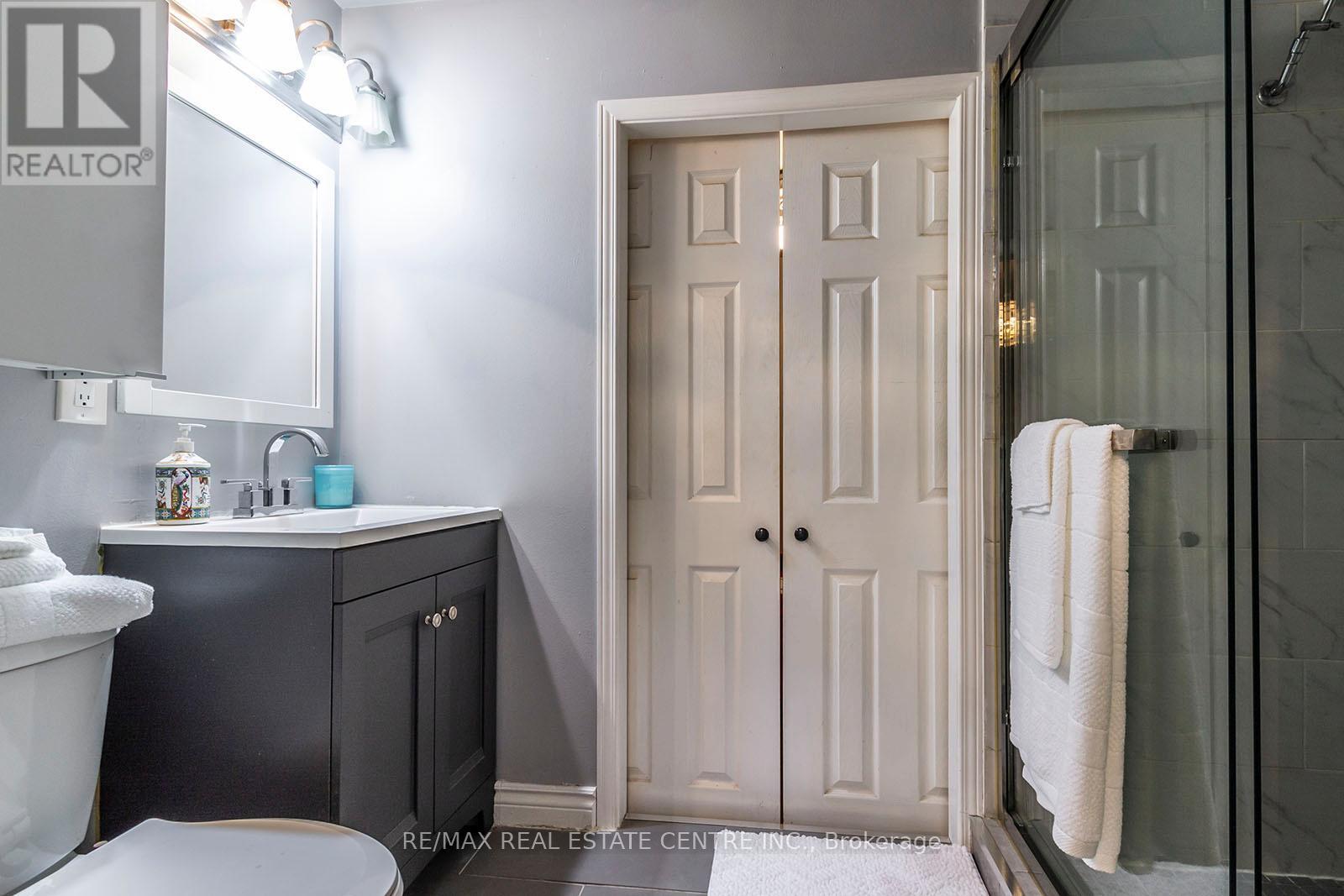 124 - 2095 Roche Court, Mississauga, Ontario L5K 2C8 - Photo 20 - W12419076