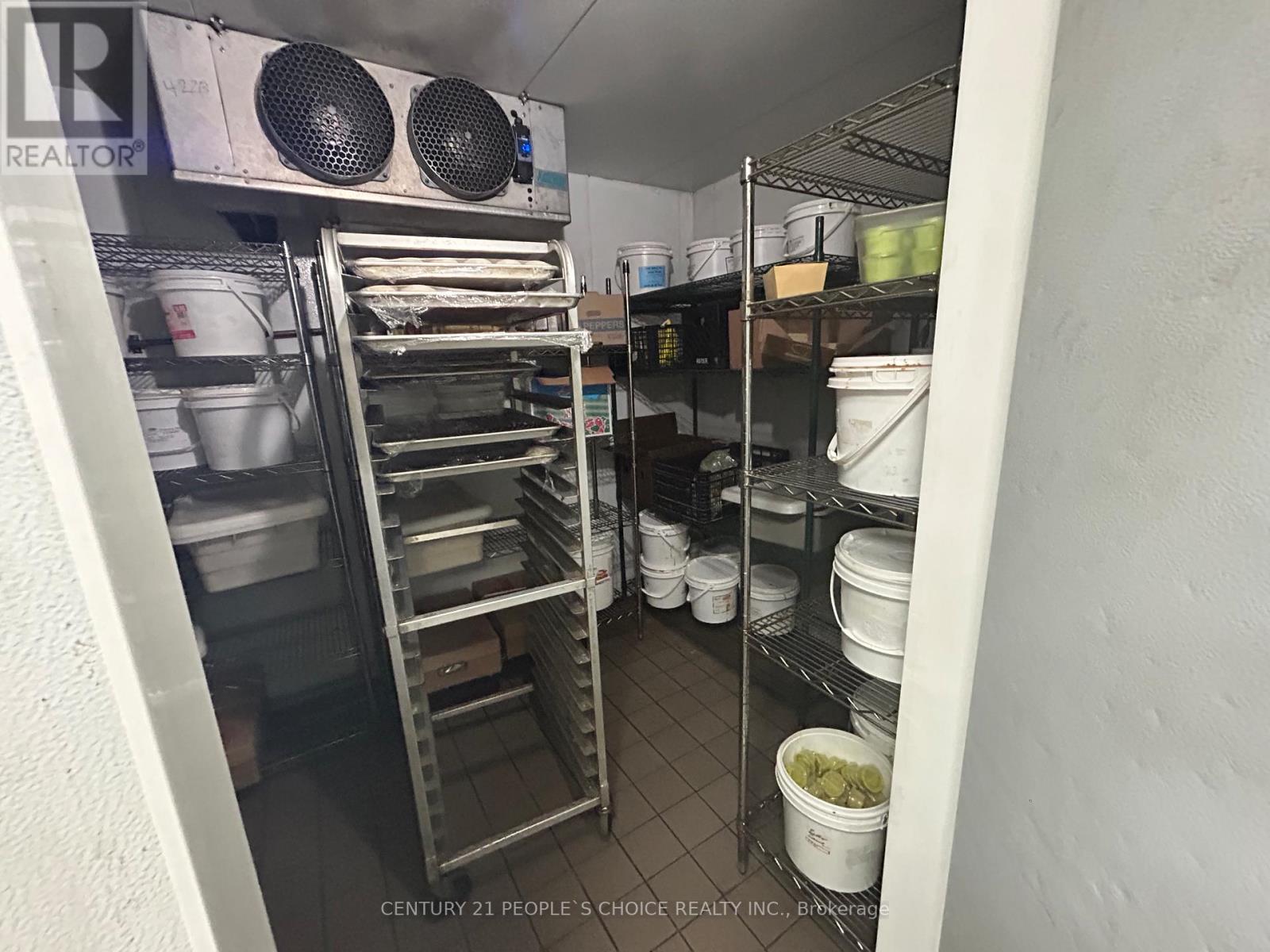 # 2 - 40 Centennial Parkway N, Hamilton, Ontario L8E 1H6 - Photo 10 - X12377705