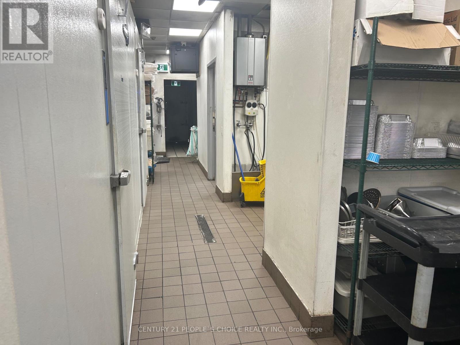 # 2 - 40 Centennial Parkway N, Hamilton, Ontario L8E 1H6 - Photo 12 - X12377705