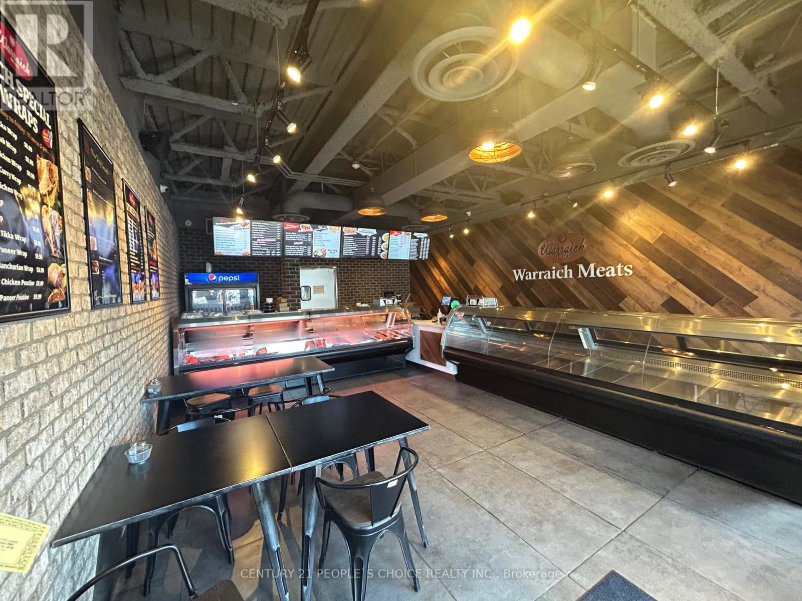 # 2 - 40 Centennial Parkway N, Hamilton, Ontario L8E 1H6 - Photo 4 - X12377705