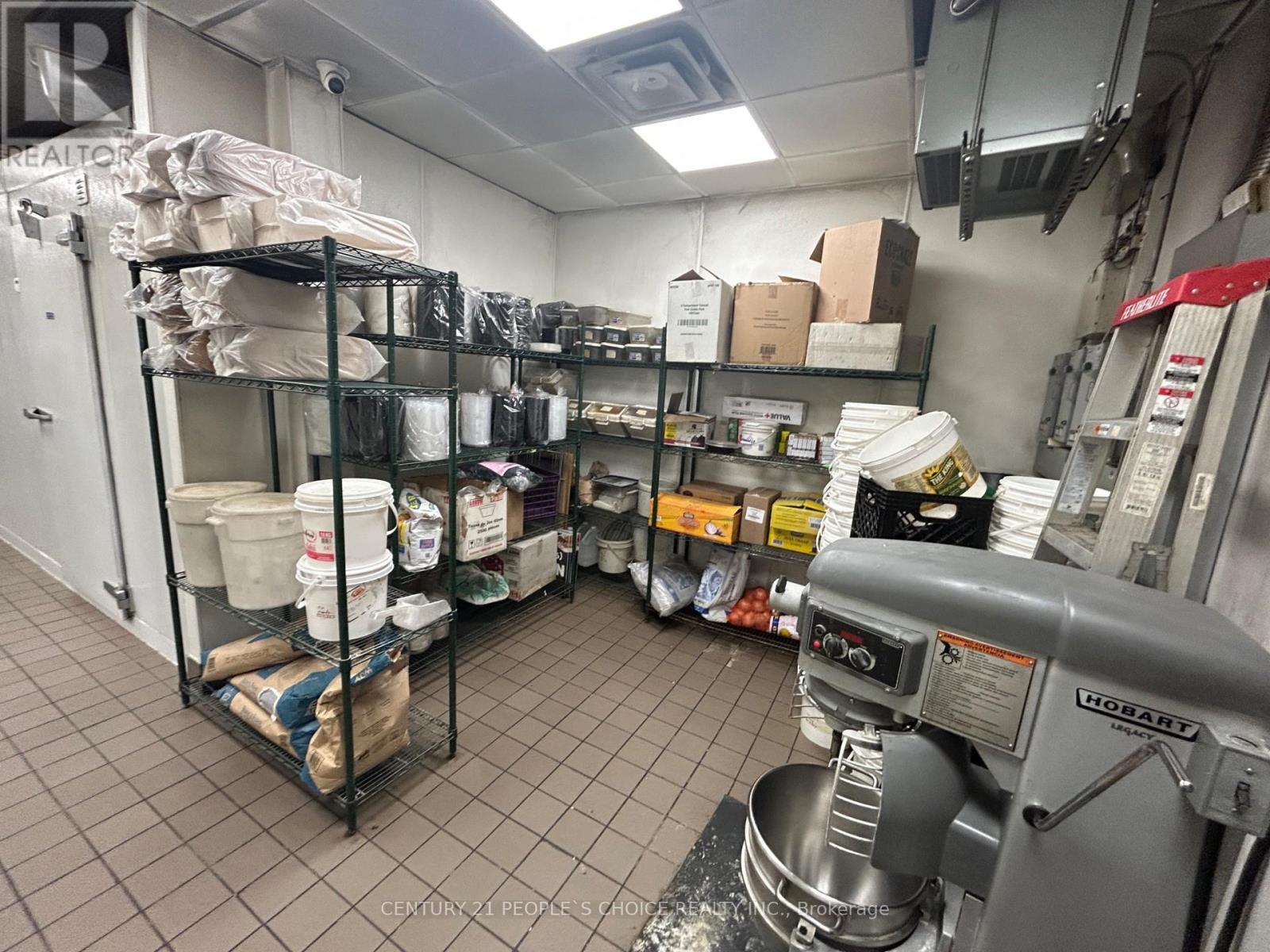 # 2 - 40 Centennial Parkway N, Hamilton, Ontario L8E 1H6 - Photo 7 - X12377705