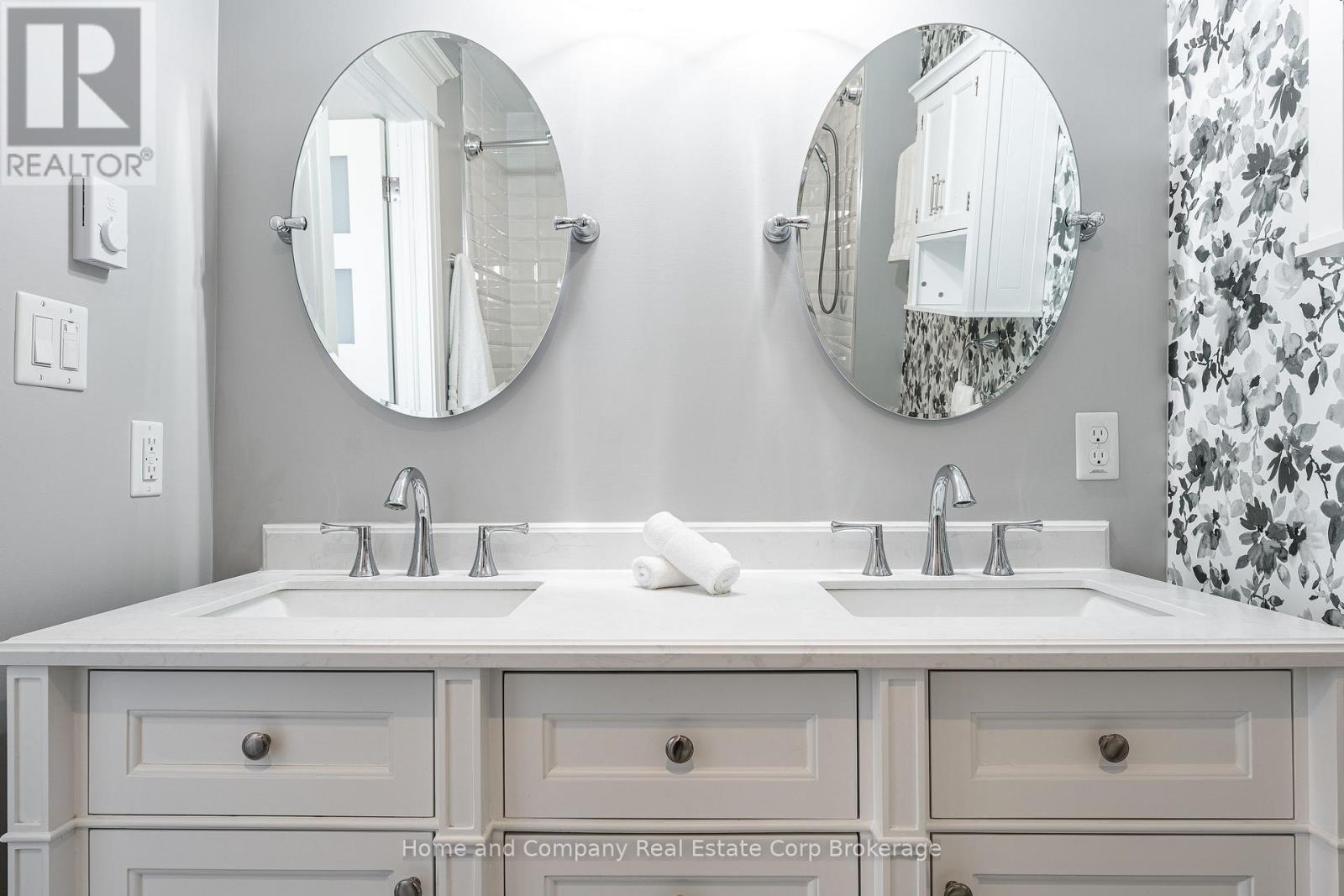 137 Water Street, Stratford, Ontario  N5A 3C3 - Photo 34 - X12487792