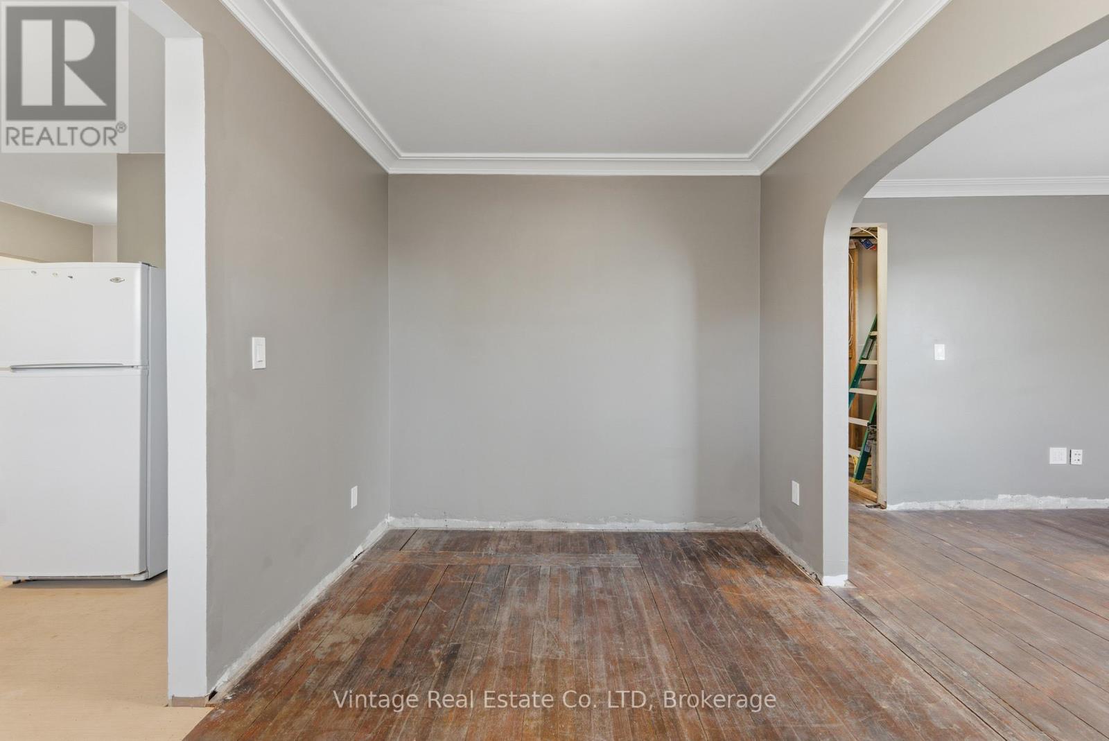 29 Albert Street W, Thorold, Ontario  L2V 2G2 - Photo 12 - X12525090