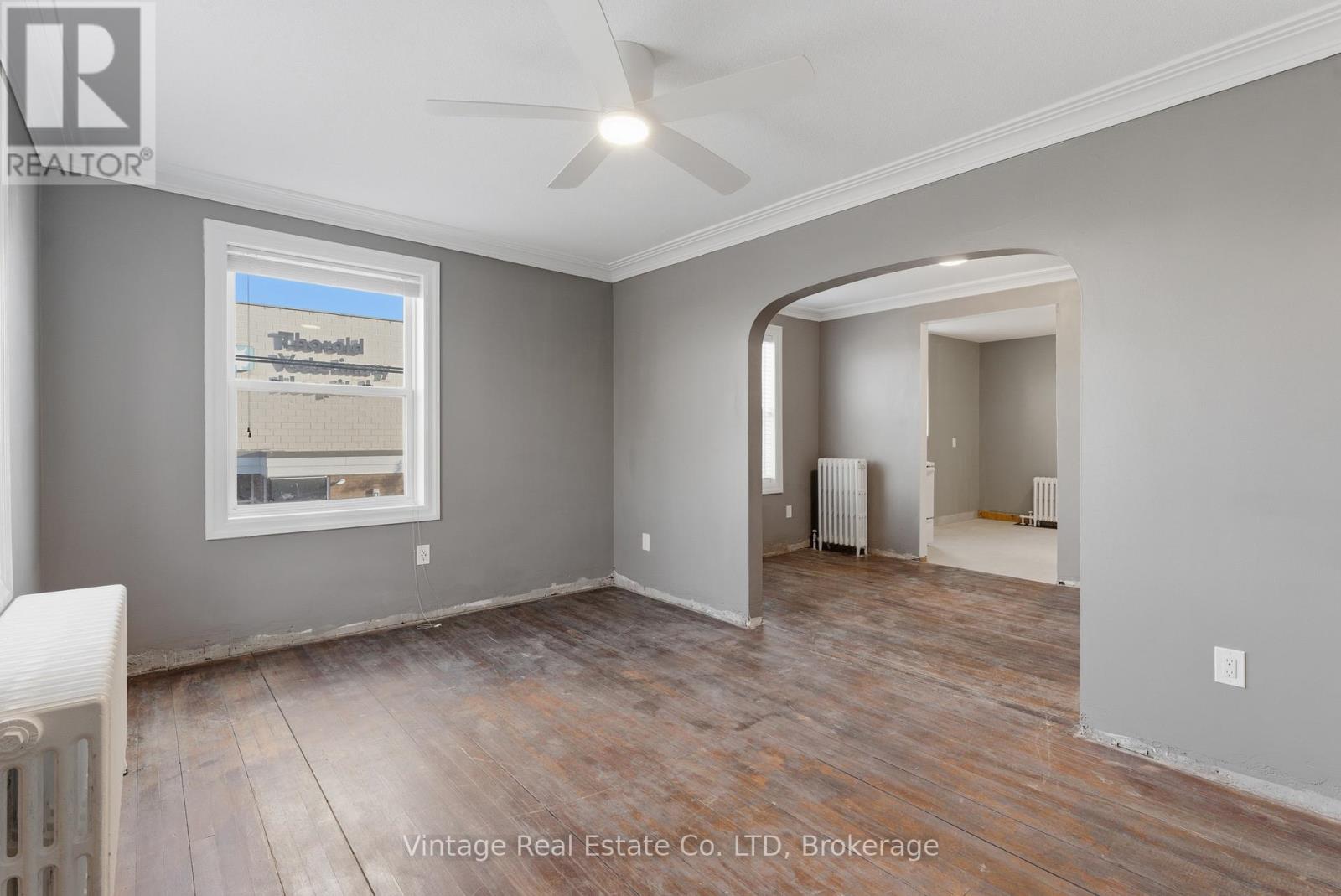 29 Albert Street W, Thorold, Ontario  L2V 2G2 - Photo 8 - X12525090