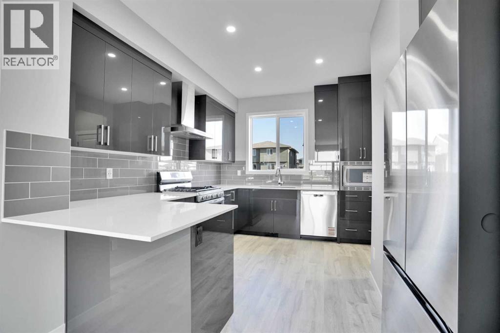 74 Corner Glen Grove Ne, Calgary, Alberta  T3N 2S9 - Photo 7 - A2258657