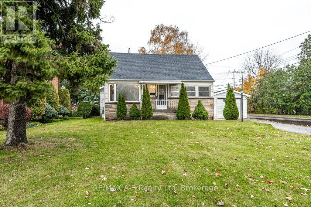 77 PLEASANT DRIVE, Stratford, Ontario