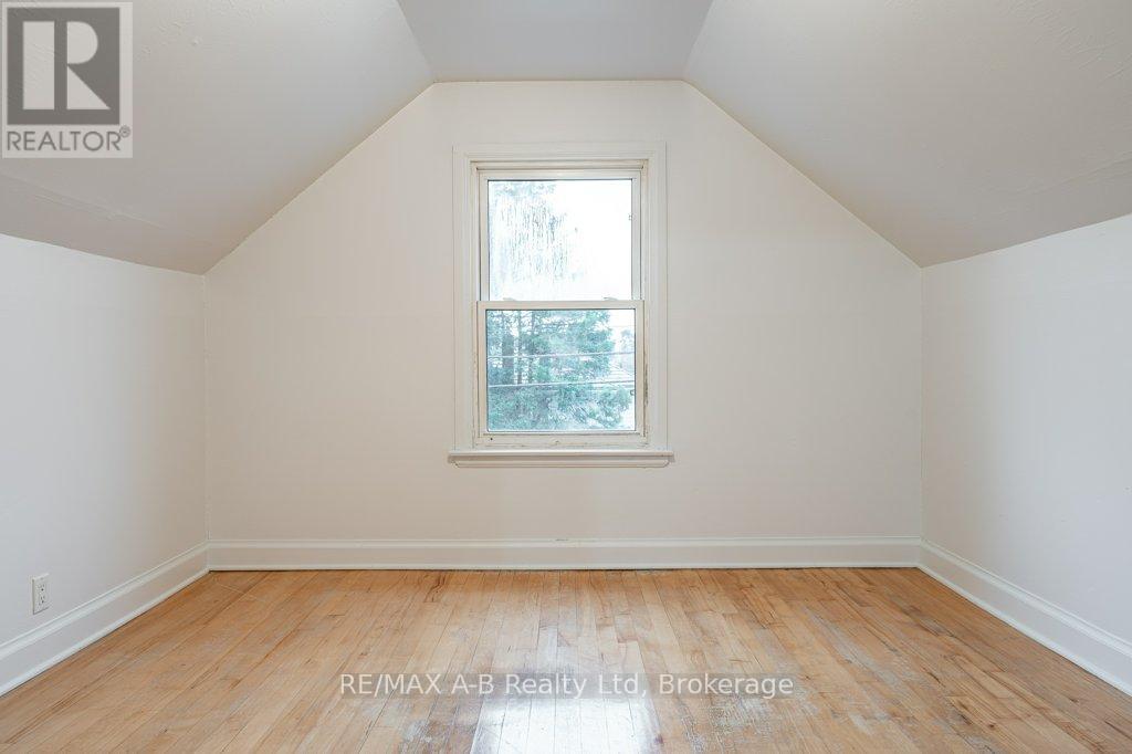 77 Pleasant Drive, Stratford, Ontario  N5A 4X2 - Photo 26 - X12525084