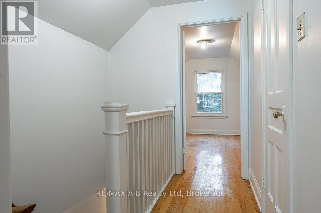 77 Pleasant Drive, Stratford, Ontario  N5A 4X2 - Photo 27 - X12525084