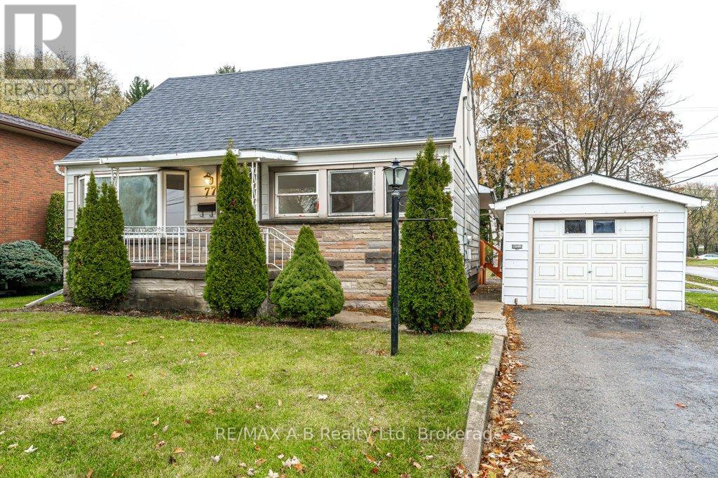 77 Pleasant Drive, Stratford, Ontario  N5A 4X2 - Photo 3 - X12525084