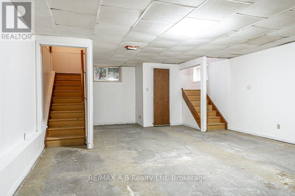 77 Pleasant Drive, Stratford, Ontario  N5A 4X2 - Photo 34 - X12525084