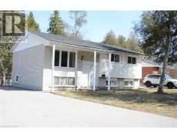 142 LONGWOOD Drive Unit# Unit 1, Waterloo, Ontario