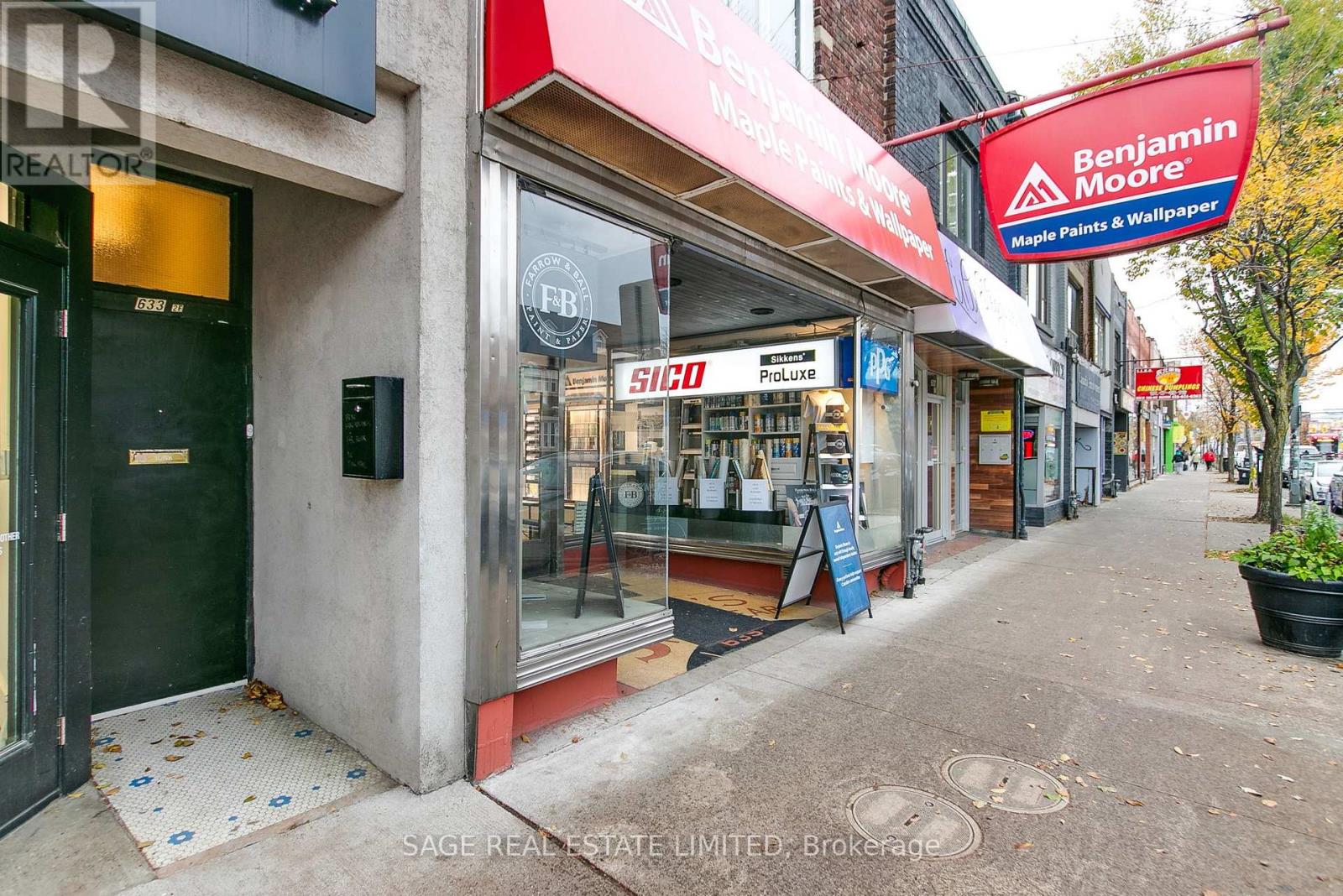 Upper - 633 St Clair Avenue W, Toronto, Ontario  M6G 2Y2 - Photo 2 - C12400906