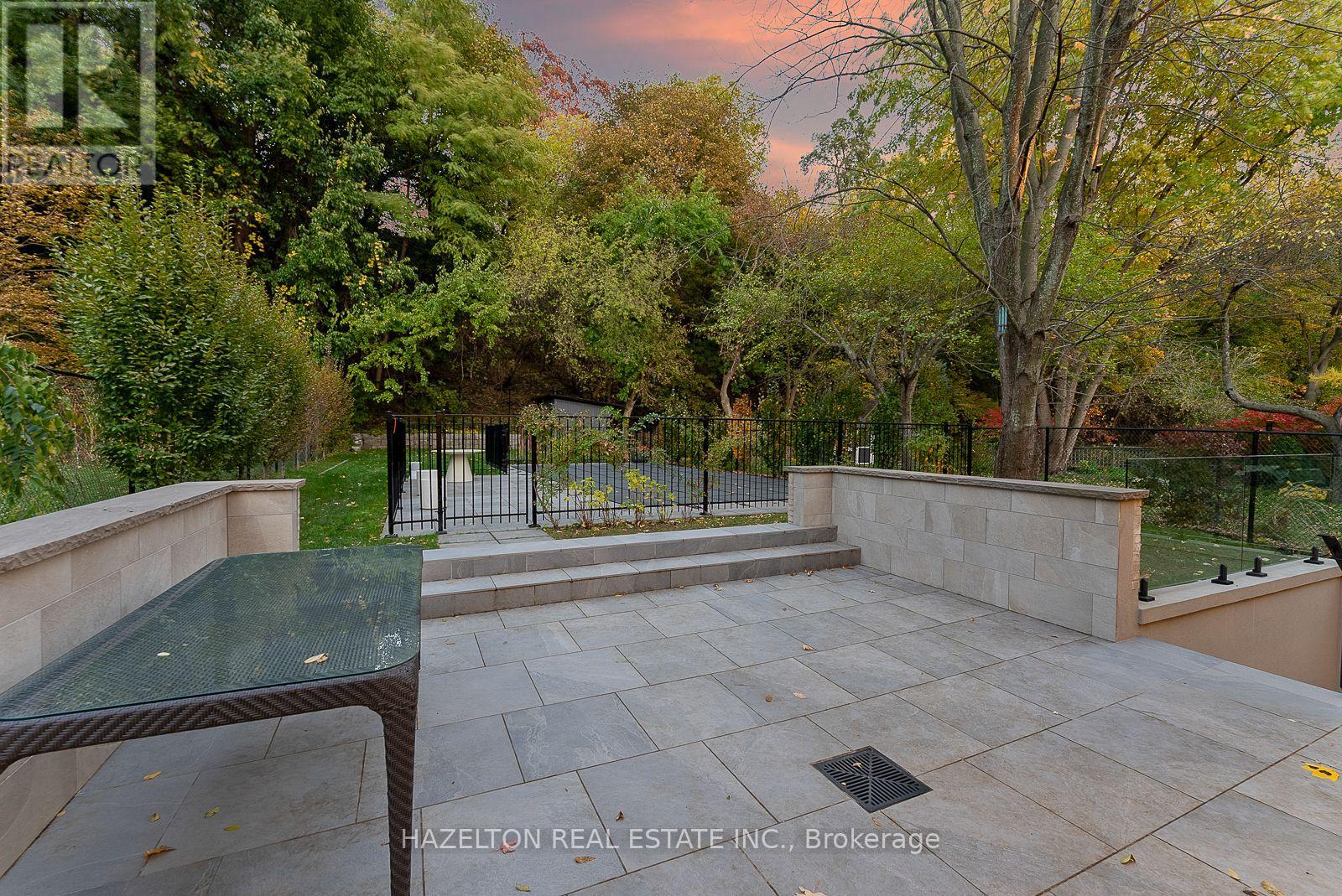 35 Worthington Crescent, Toronto, Ontario M6S 3P5 - Photo 42 - W12428121