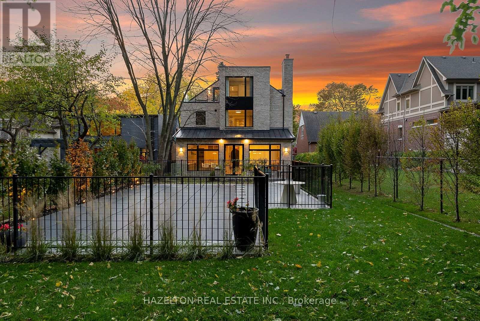 35 Worthington Crescent, Toronto, Ontario M6S 3P5 - Photo 43 - W12428121