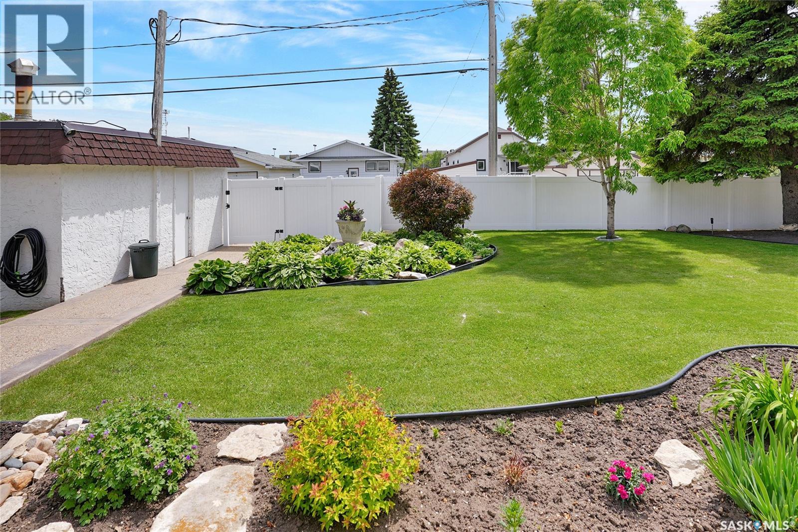 147 Hochelaga Street W, Moose Jaw, Saskatchewan  S6H 2G2 - Photo 32 - SK023697