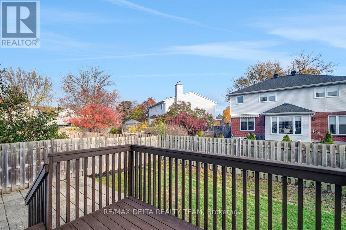 95 Tartan Drive, Ottawa, Ontario K2J 3V6 - Photo 39 - X12524144