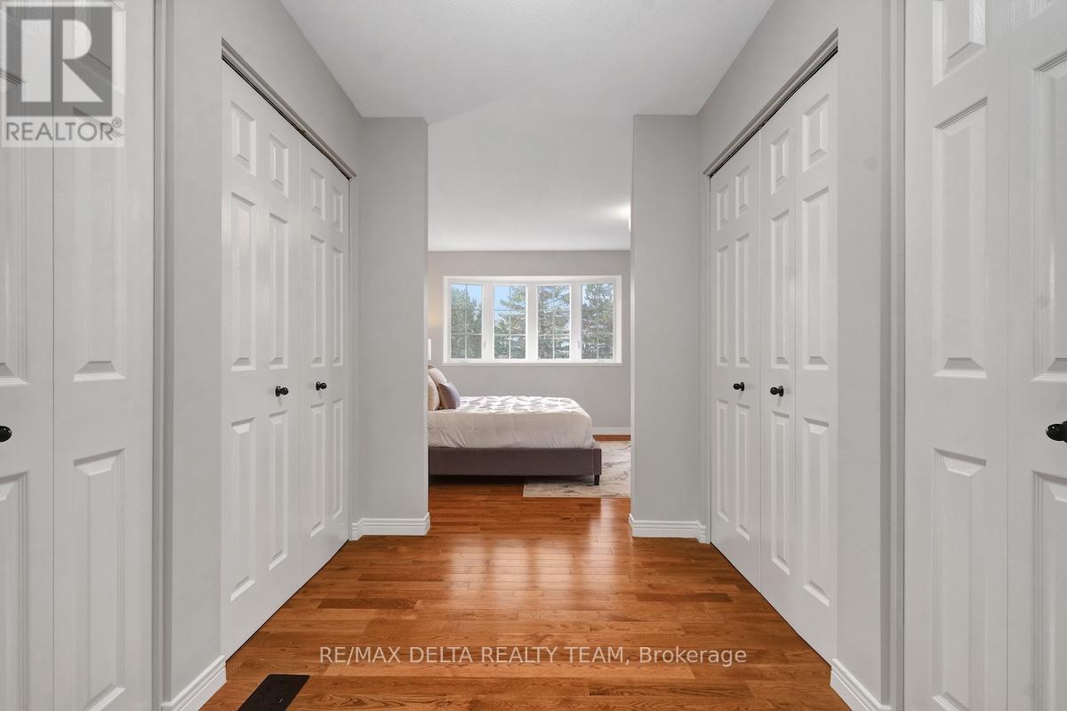 95 Tartan Drive, Ottawa, Ontario K2J 3V6 - Photo 30 - X12524144