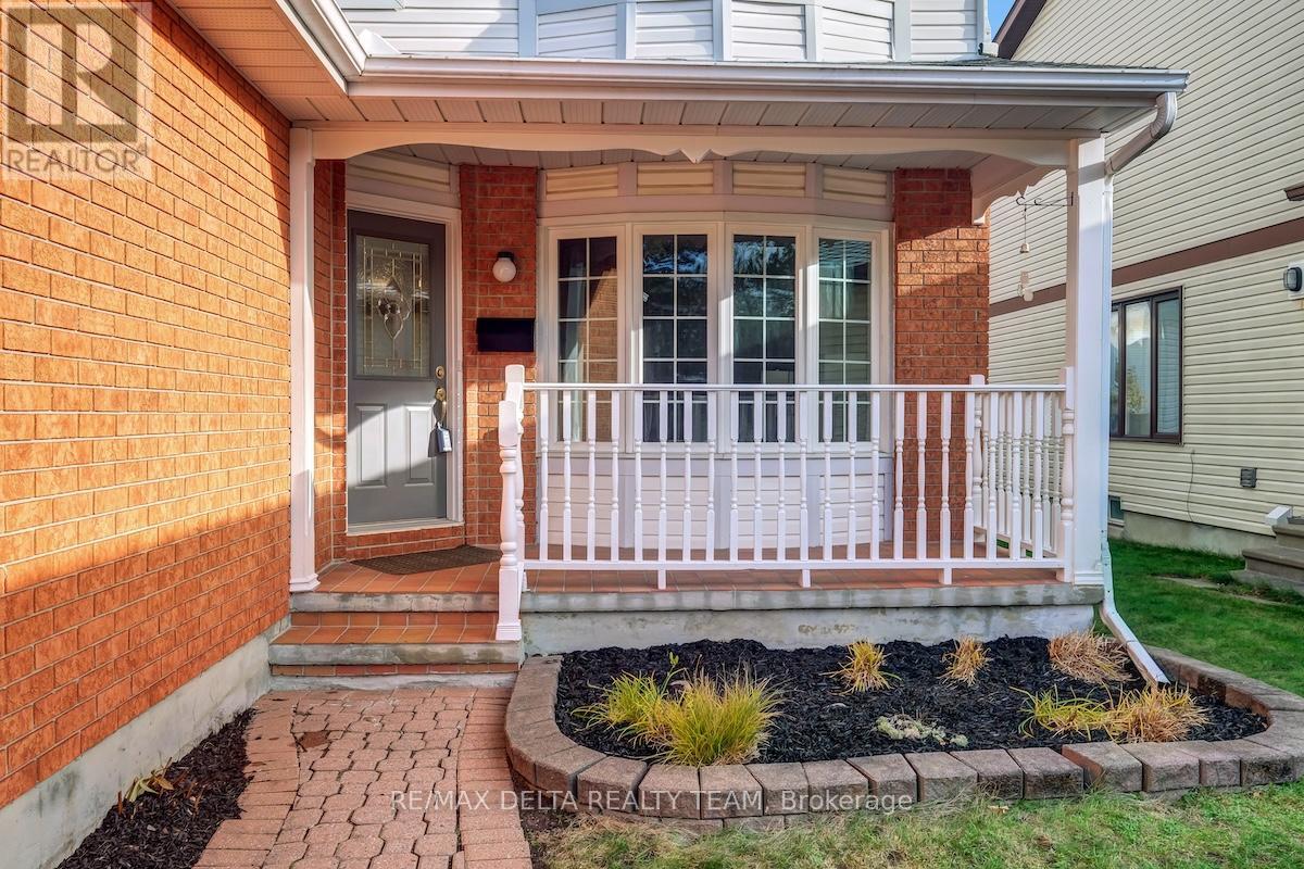 95 Tartan Drive, Ottawa, Ontario K2J 3V6 - Photo 43 - X12524144