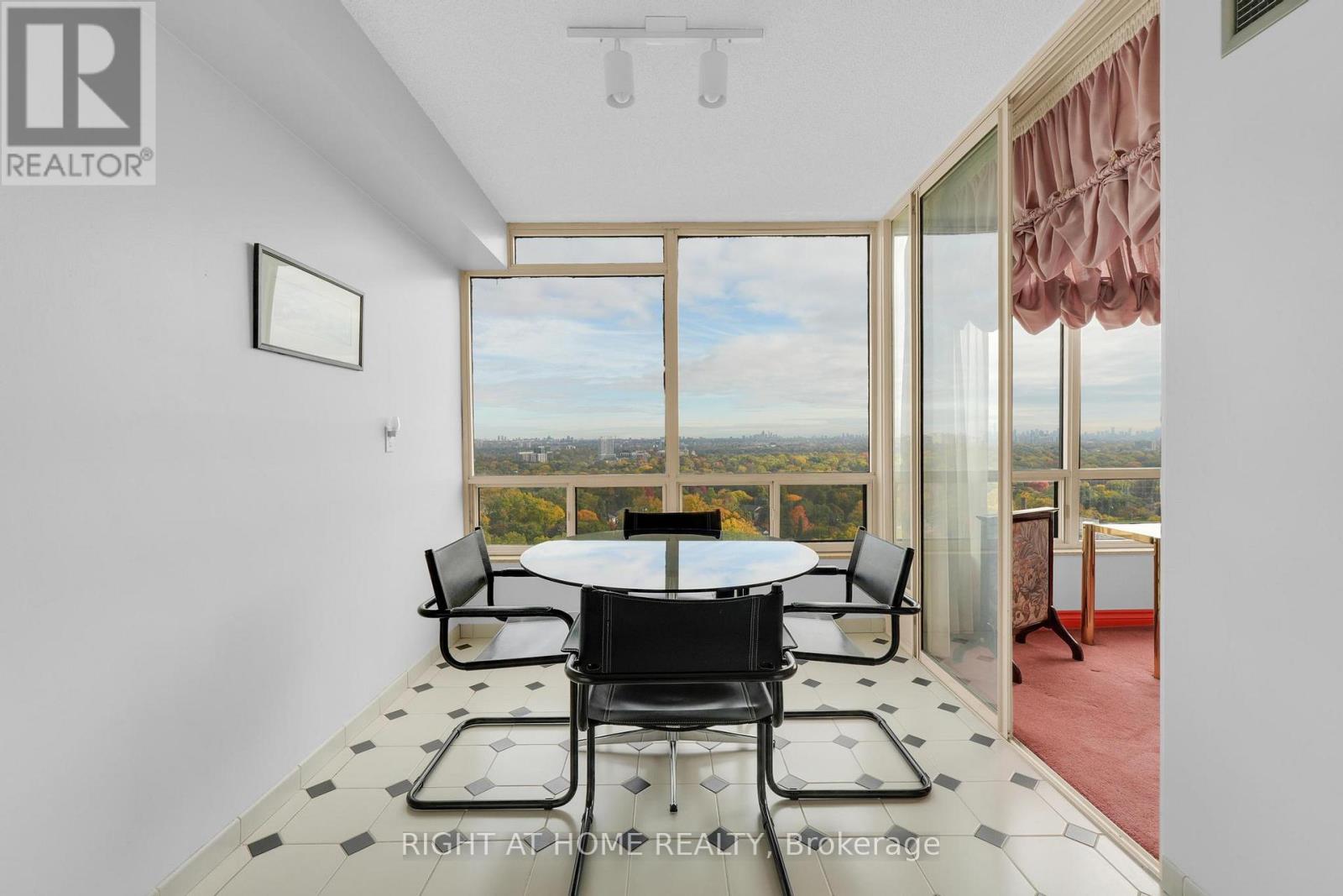 2503 - 1300 Islington Avenue, Toronto, Ontario  M9A 5C4 - Photo 19 - W12525076