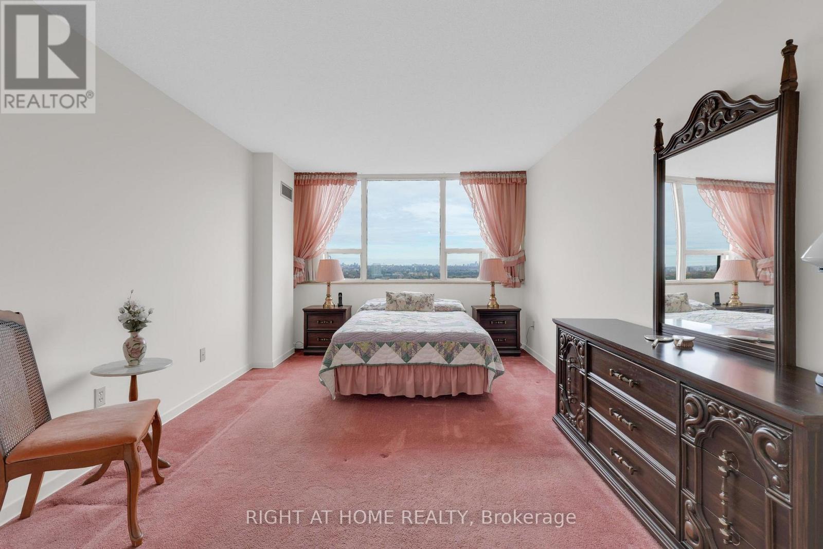 2503 - 1300 Islington Avenue, Toronto, Ontario  M9A 5C4 - Photo 32 - W12525076