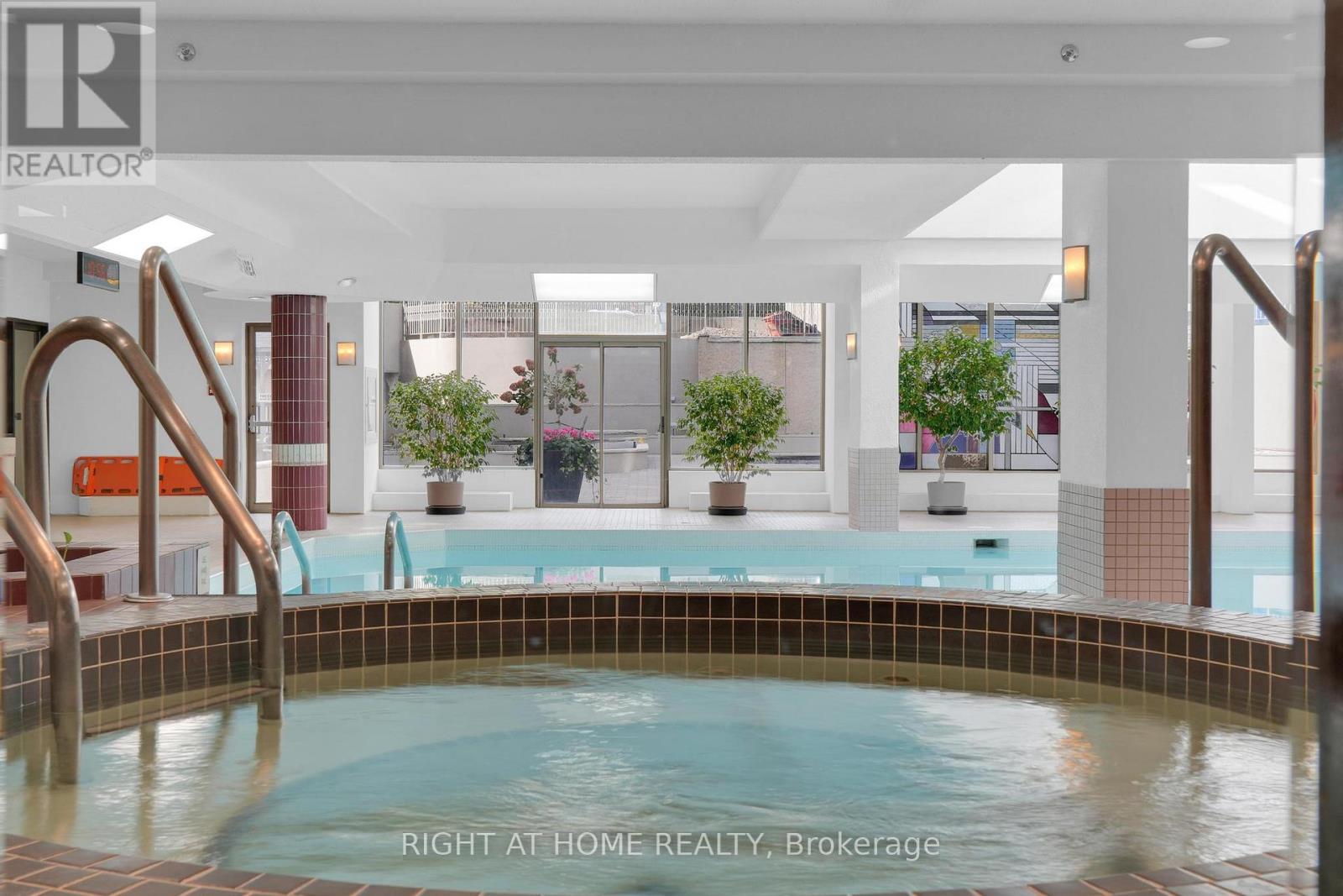 2503 - 1300 Islington Avenue, Toronto, Ontario  M9A 5C4 - Photo 38 - W12525076