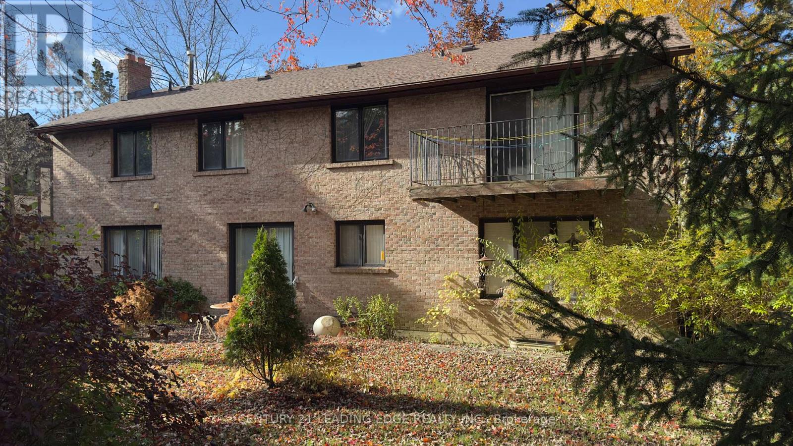 117 Westwood Lane, Richmond Hill, Ontario  L4C 6X8 - Photo 2 - N12489996