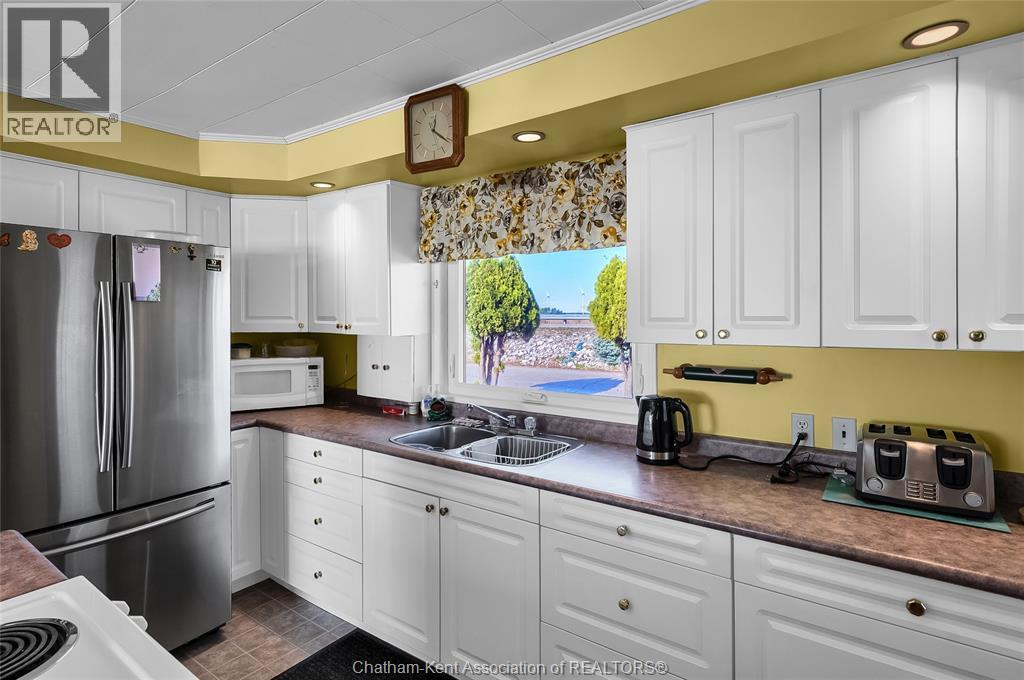 18518 Erie Shore Drive, Blenheim, Ontario  N0P 1A0 - Photo 12 - 25028116