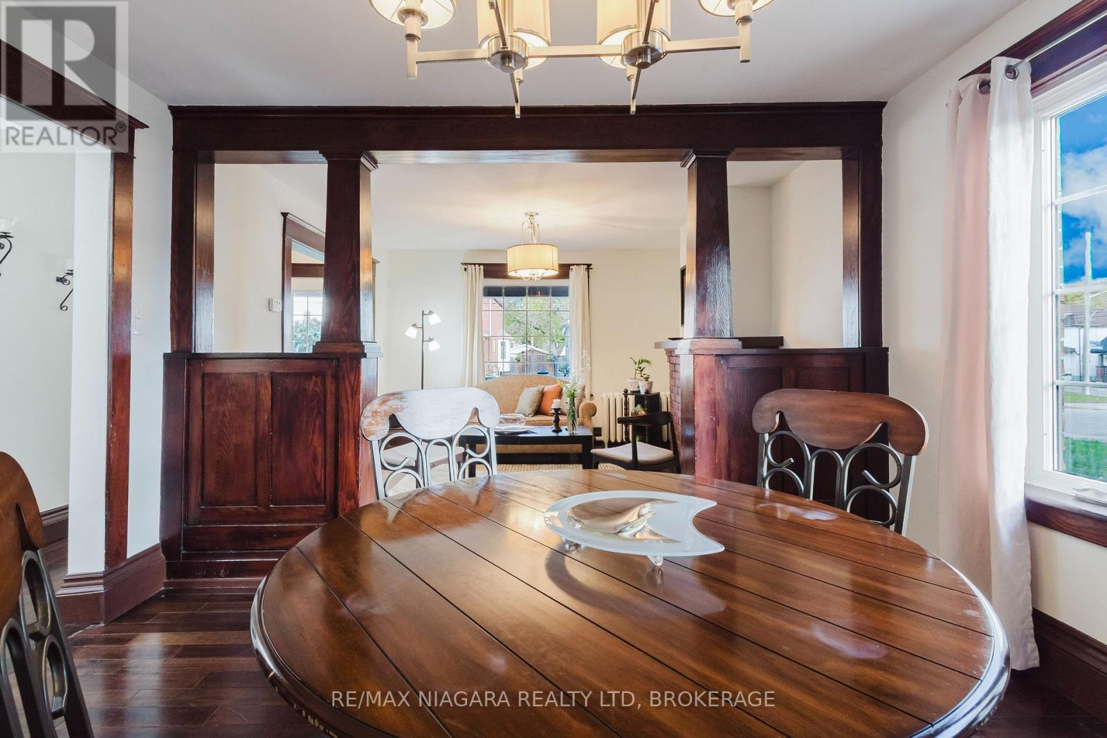 4765 Second Avenue, Niagara Falls, Ontario L2E 4H7 - Photo 13 - X12525104