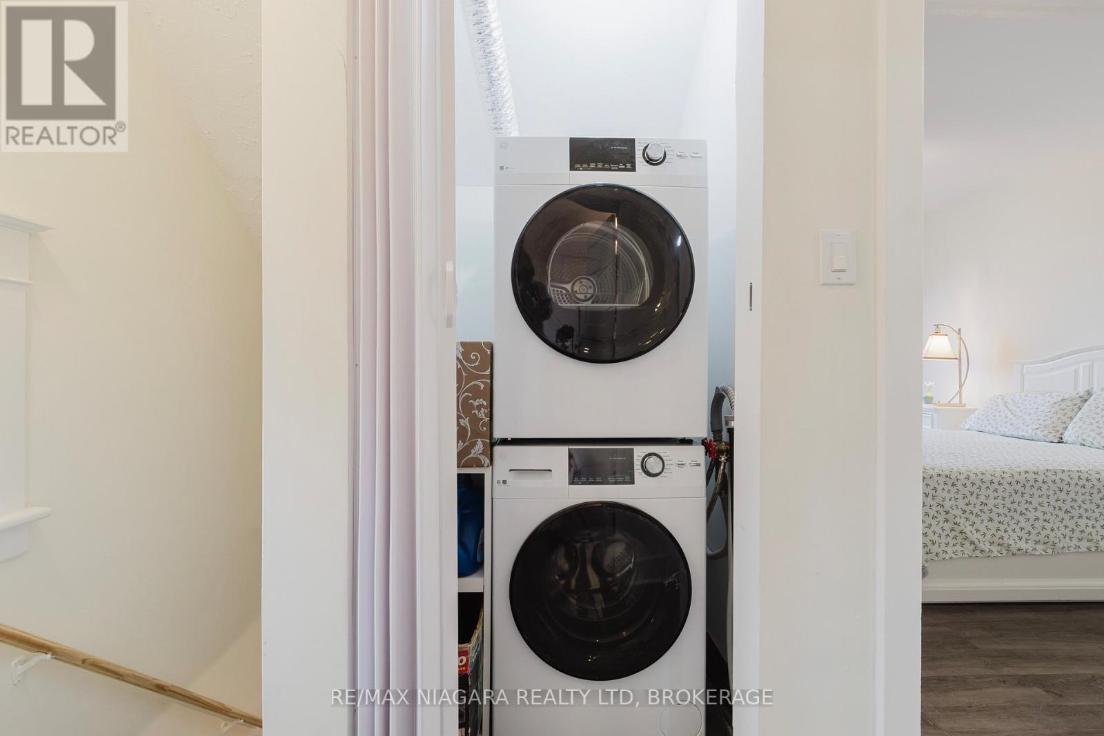 4765 Second Avenue, Niagara Falls, Ontario L2E 4H7 - Photo 25 - X12525104