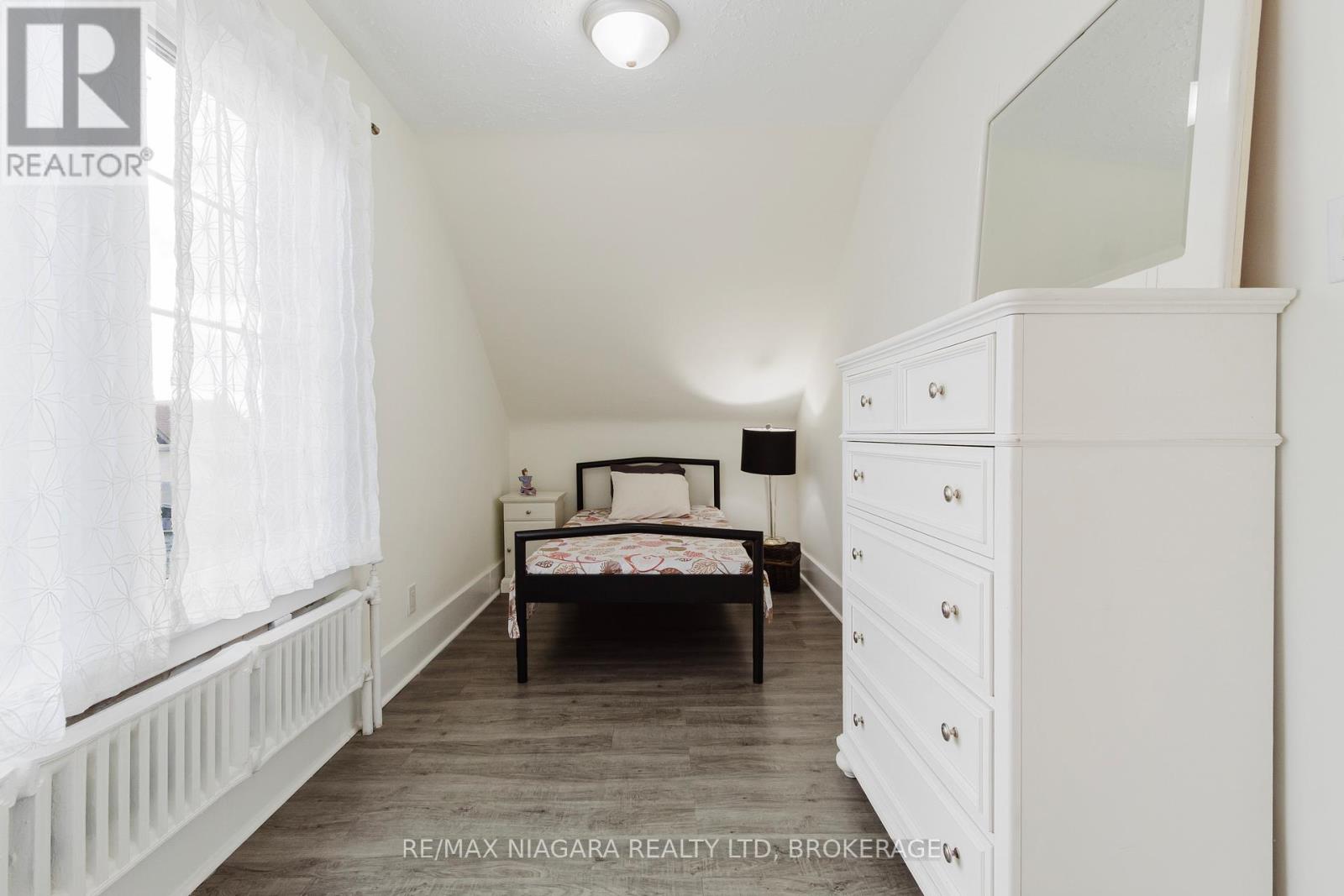 4765 Second Avenue, Niagara Falls, Ontario L2E 4H7 - Photo 30 - X12525104