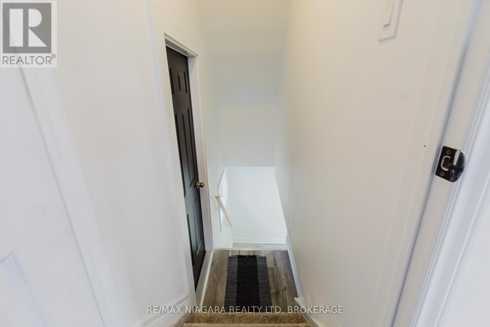 4765 Second Avenue, Niagara Falls, Ontario L2E 4H7 - Photo 32 - X12525104