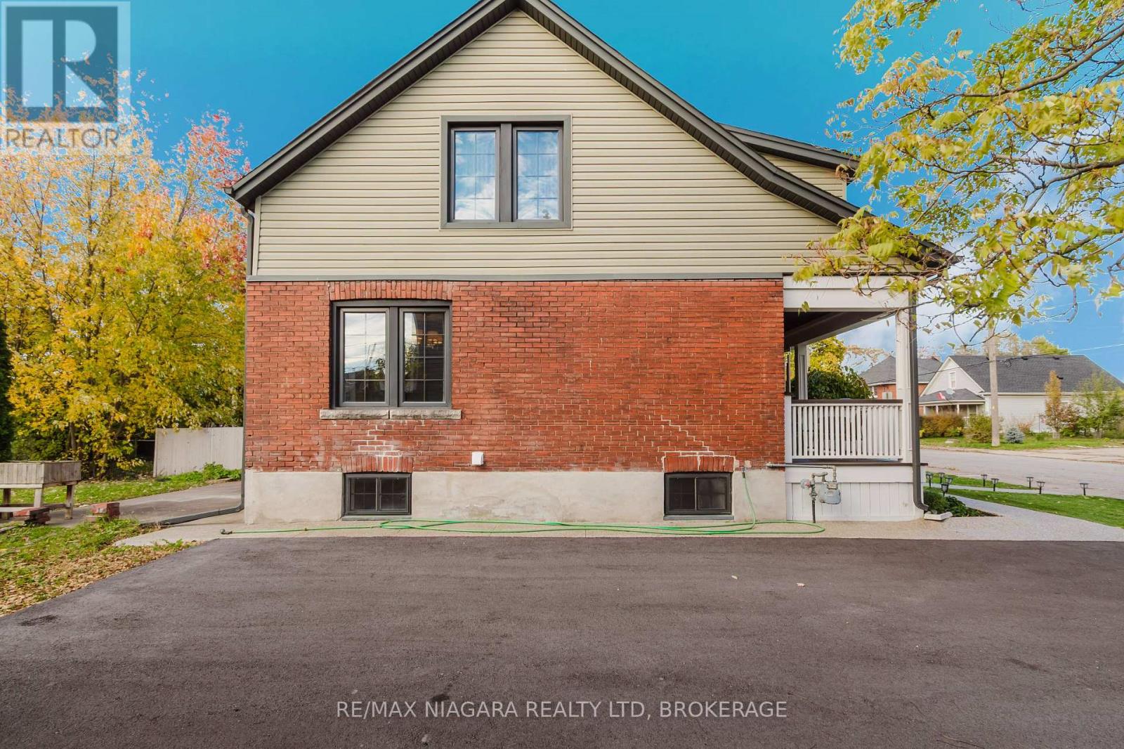 4765 Second Avenue, Niagara Falls, Ontario L2E 4H7 - Photo 47 - X12525104