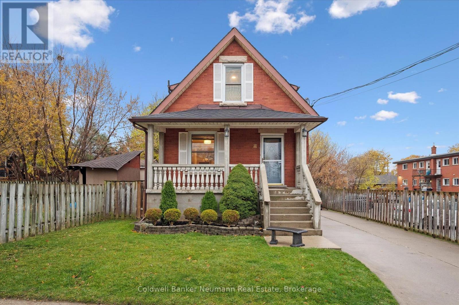 8 DREW STREET, Guelph, Ontario