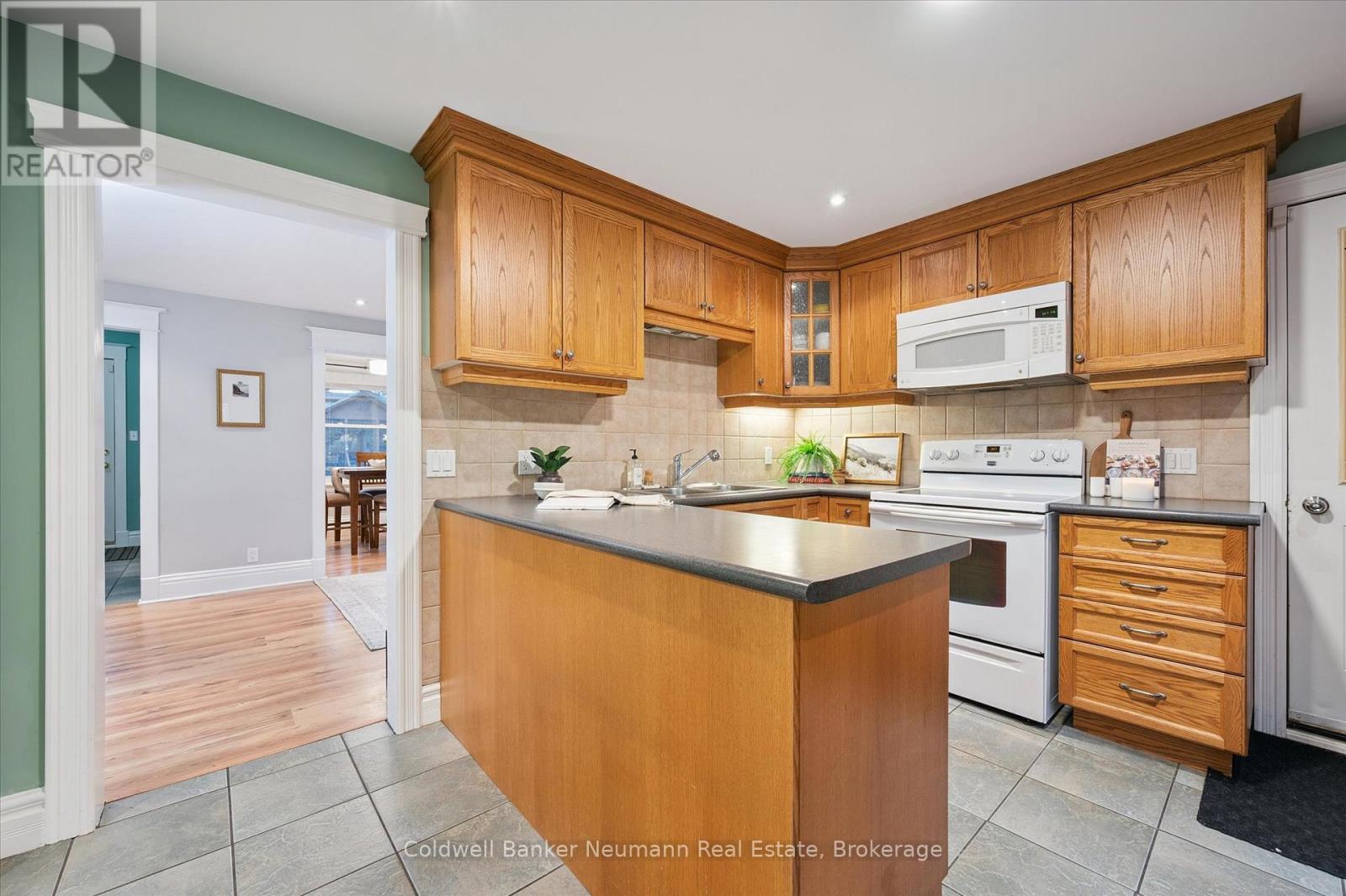 8 Drew Street, Guelph, Ontario  N1H 1Z5 - Photo 11 - X12525096