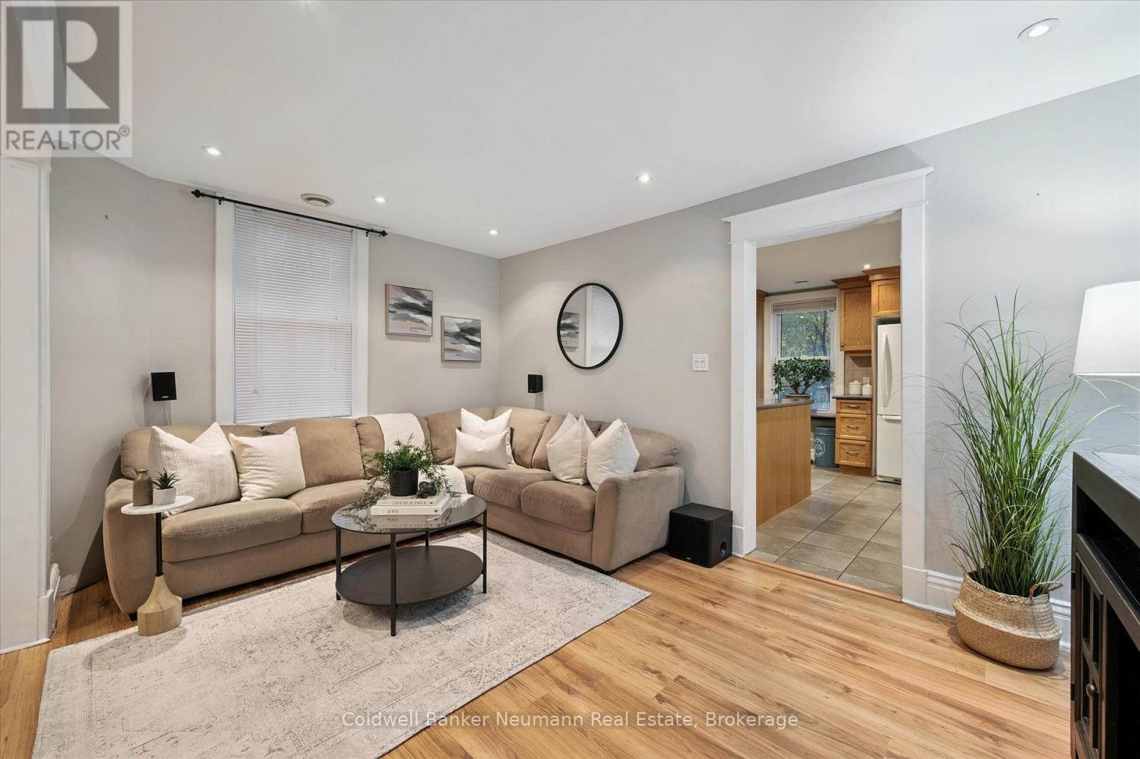 8 Drew Street, Guelph, Ontario  N1H 1Z5 - Photo 4 - X12525096