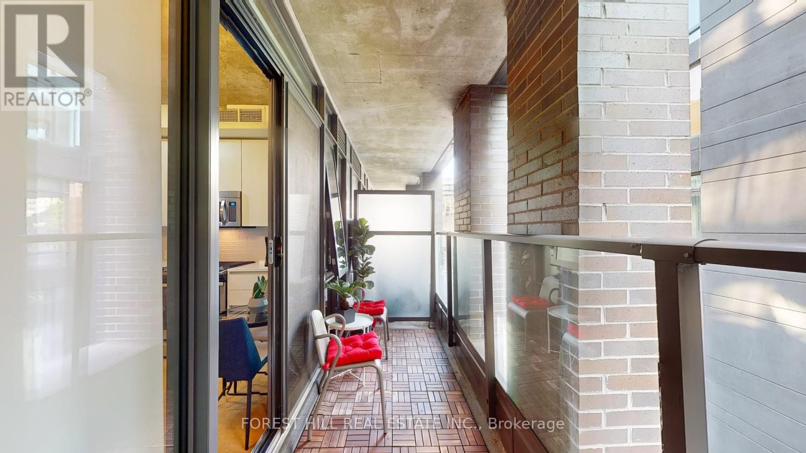 415 - 111 Bathurst Street, Toronto, Ontario  M5V 0M9 - Photo 15 - C12525108