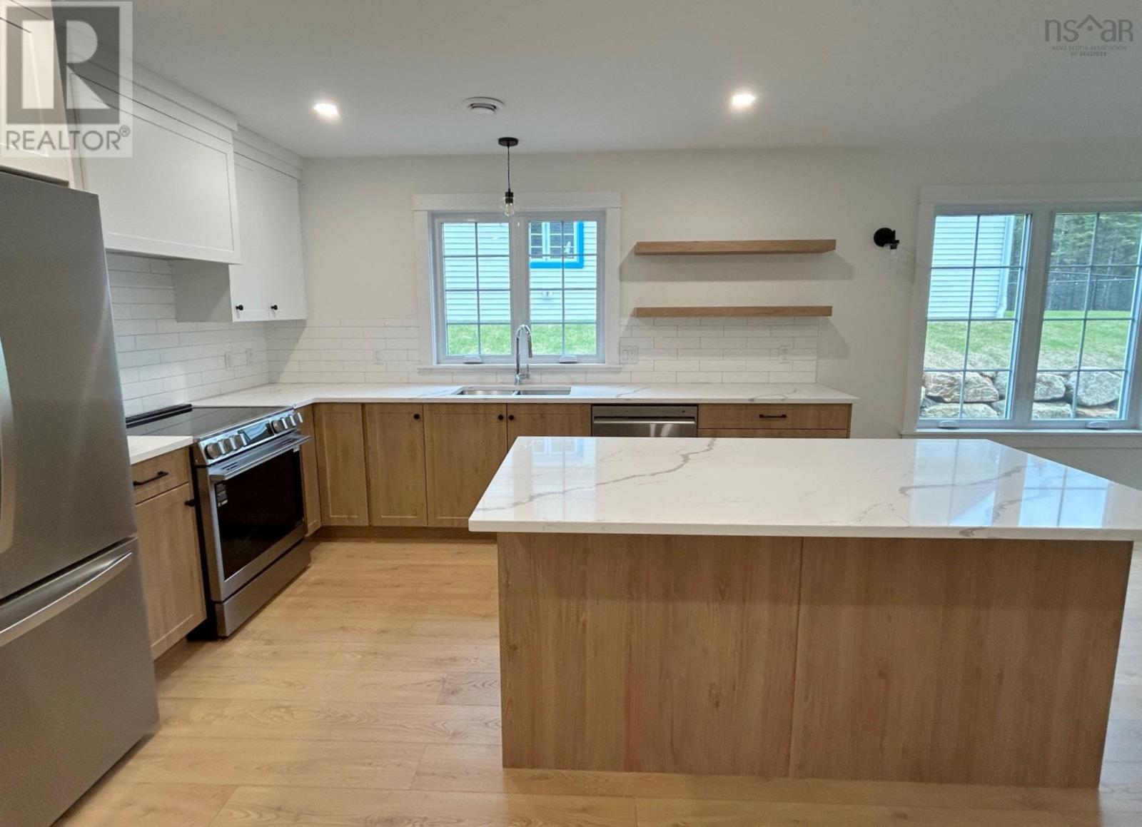 14 Chester Hills Drive, Chester, Nova Scotia  B0J 1J0 - Photo 5 - 202527526