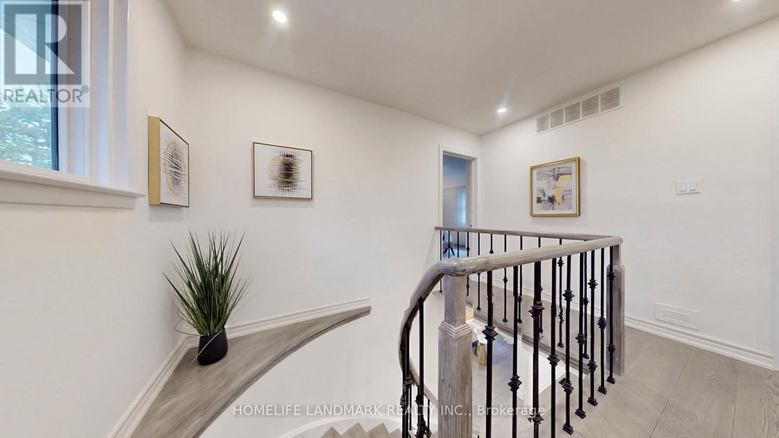 714 Conacher Drive, Toronto (Newtonbrook East), Ontario  M2M 3N6 - Photo 24 - C12515460