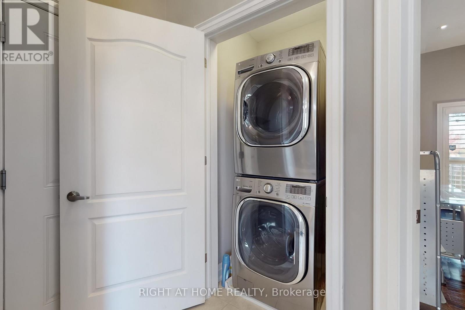 2003 Deerview Common, Oakville, Ontario  L6M 0Y2 - Photo 50 - W12525118