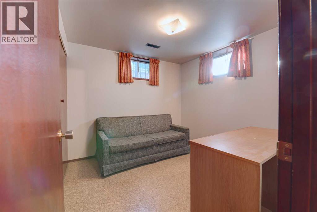 71 Rosery Drive Nw, Calgary, Alberta  T2K 1L4 - Photo 28 - A2263718