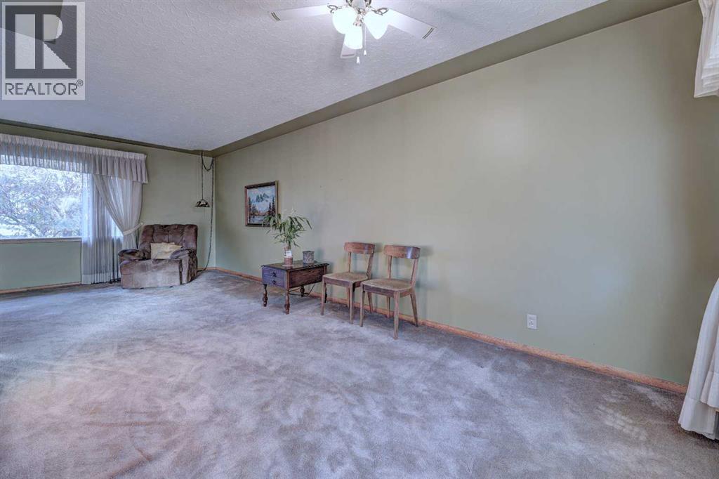 71 Rosery Drive Nw, Calgary, Alberta  T2K 1L4 - Photo 10 - A2263718