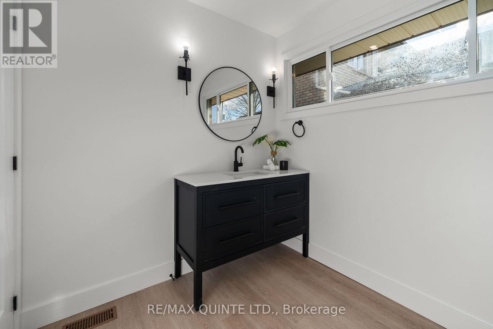 3 Cooke Court, Belleville (Belleville Ward), Ontario  K8N 5N4 - Photo 15 - X12525126