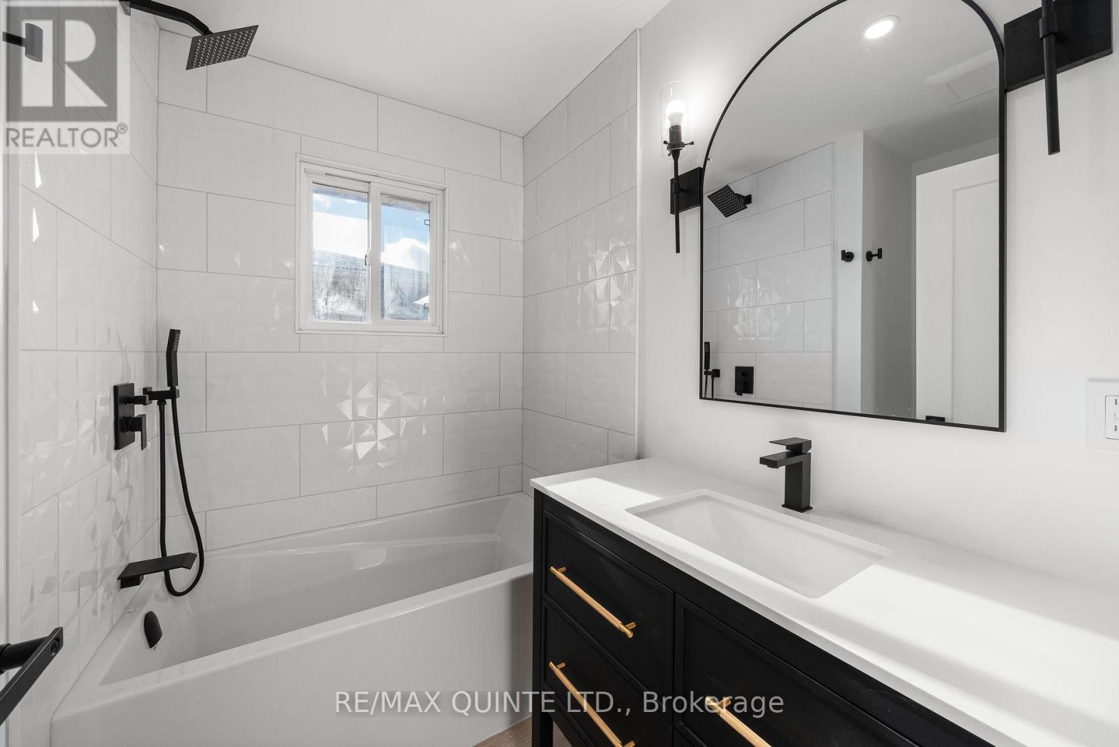 3 Cooke Court, Belleville (Belleville Ward), Ontario  K8N 5N4 - Photo 20 - X12525126