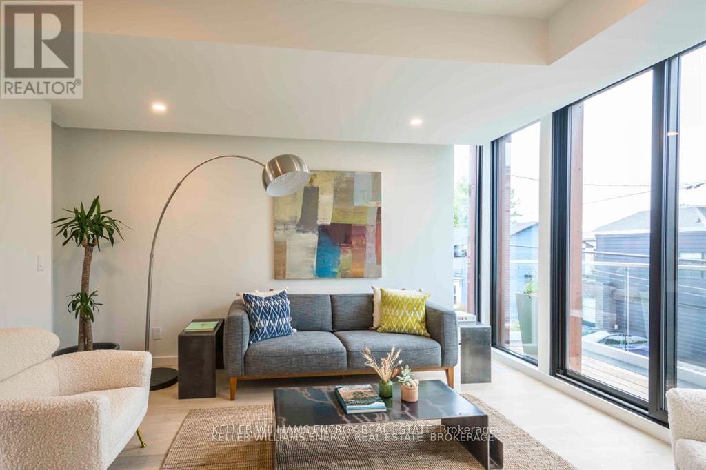 37 West Street, Prince Edward County, Ontario  K0K 3L0 - Photo 10 - X12525156